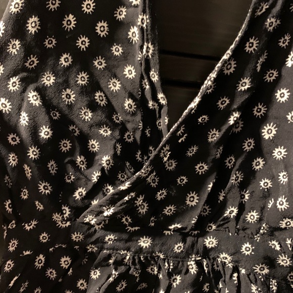 Olivaceous Black and White Halter Floral Patterned Romper - Picture 5 of 9